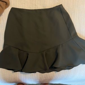Banana republic skirt size 4; color olive dark green